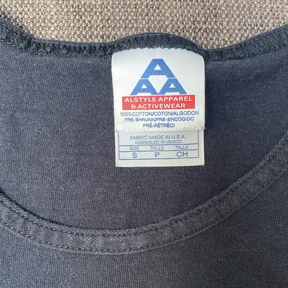 100% Cotton Muscle Tank with Crocodile Graphic Black and White Size Medium - Picture 2 of 4